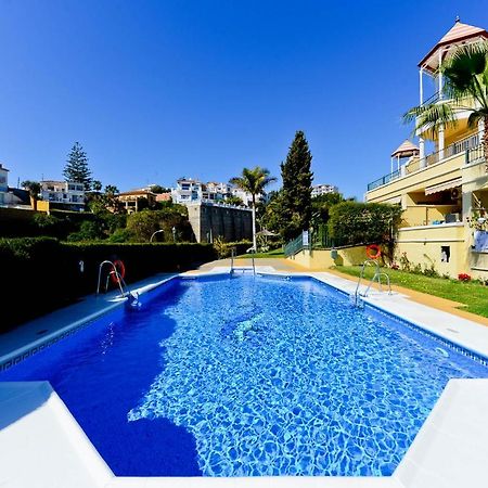 Refurbished 2-Bed Apartment Burriana Beach. Nerja Buitenkant foto